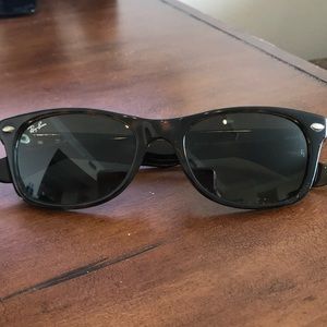 Ray-Ban Wayfarer Sunglasses
